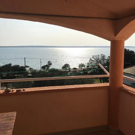 Marie Апартаменты Врси