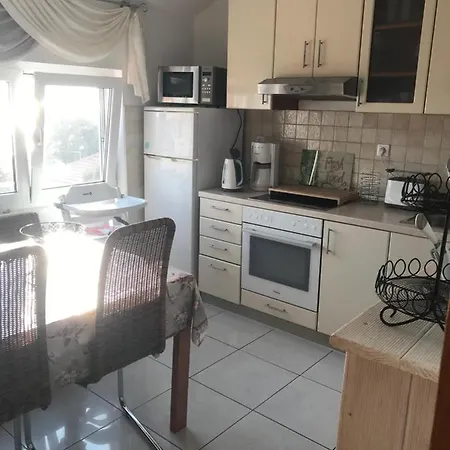 Marie Apartment Vrsi